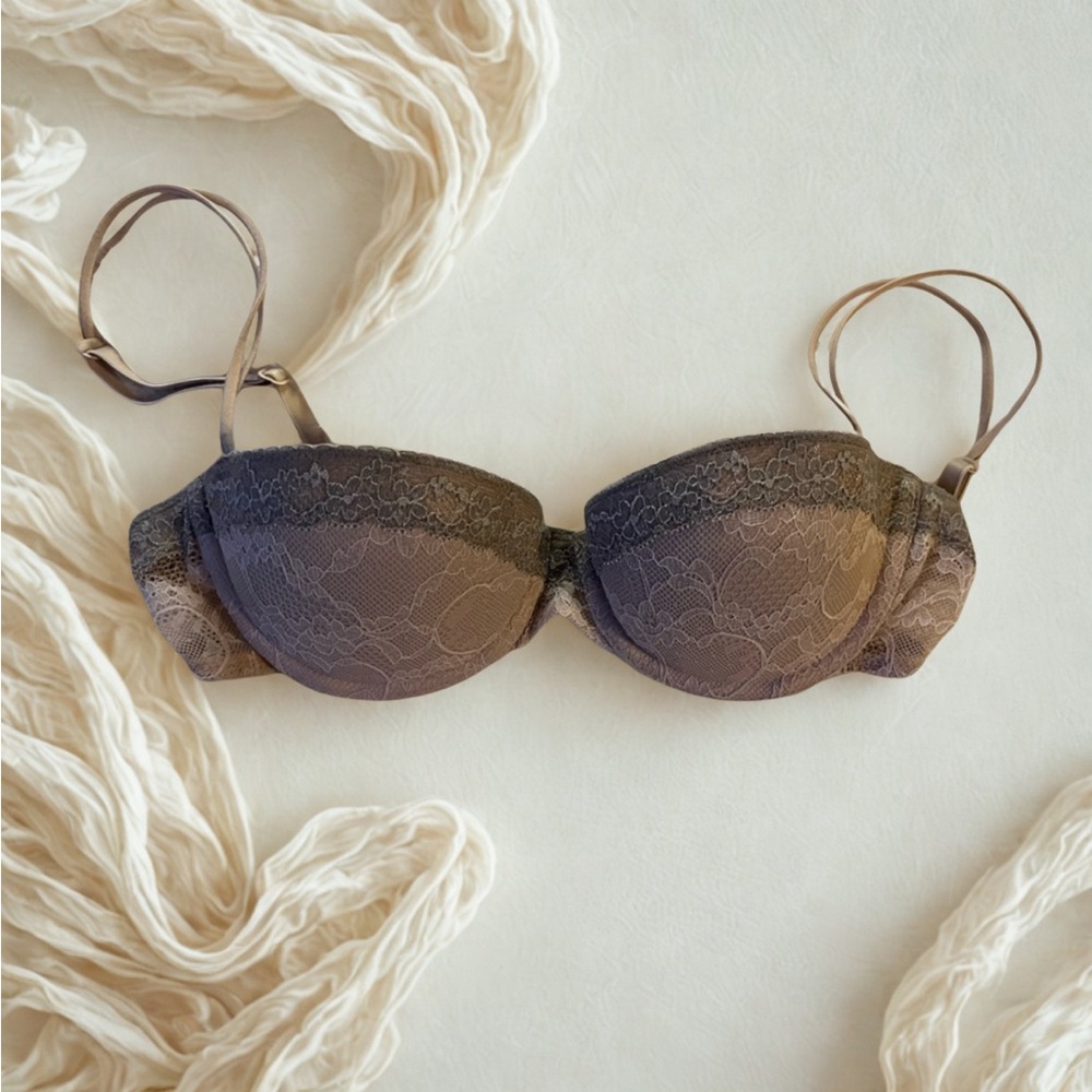 Gap Body Lace Underwire Bra in Cream and Gray